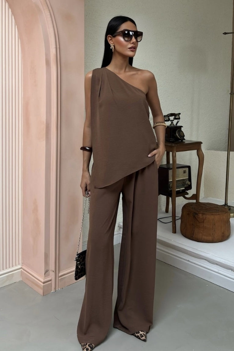 Conjunto Morgan - Elegancia y Versatilidad