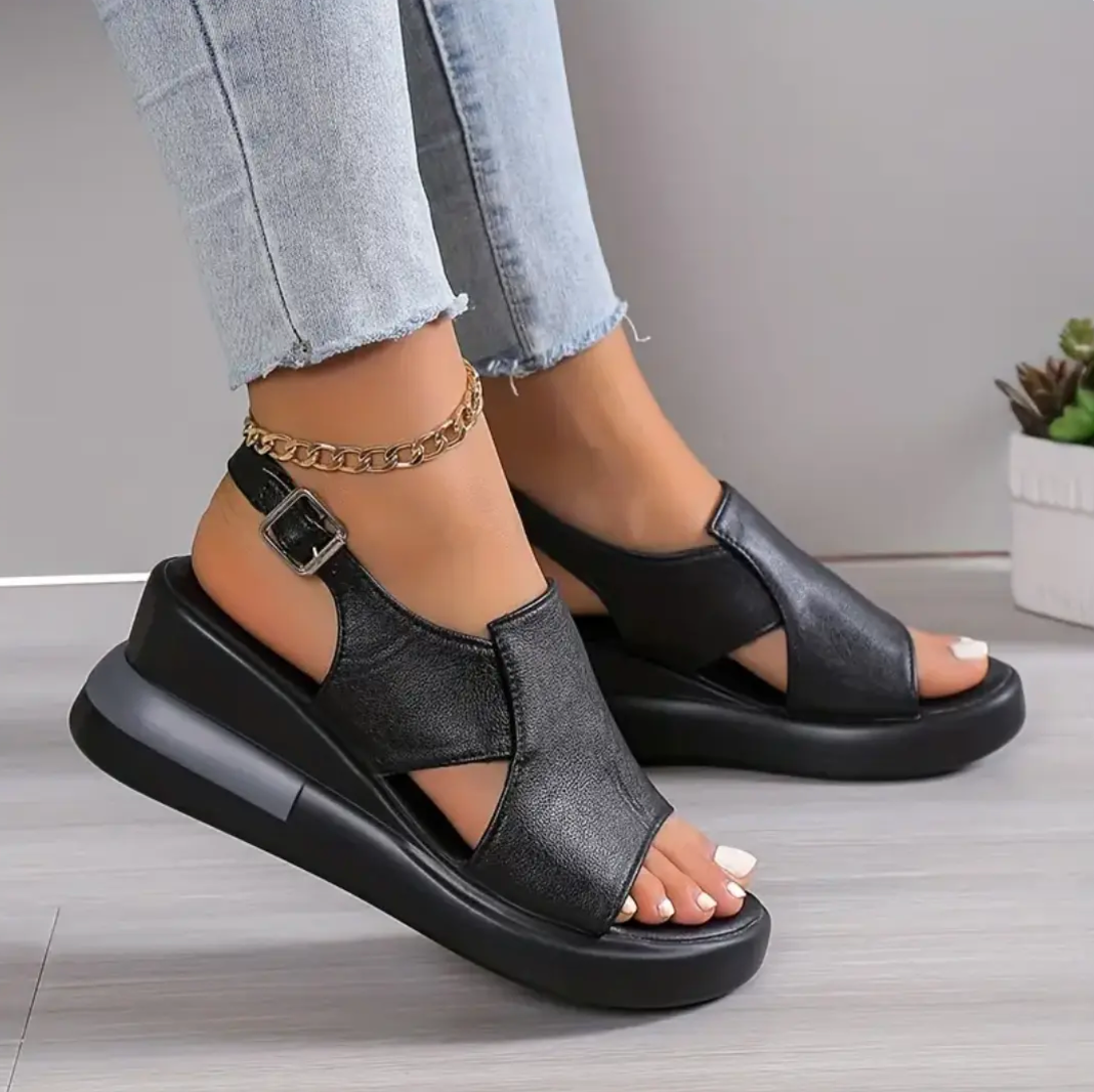 Valentina - Chancleta Ajustable