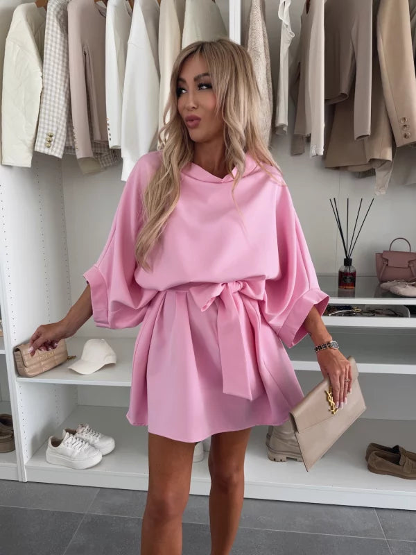 VESTIDO CHIC – ELEGANCIA SUAVE CON ACTITUD FEMENINA