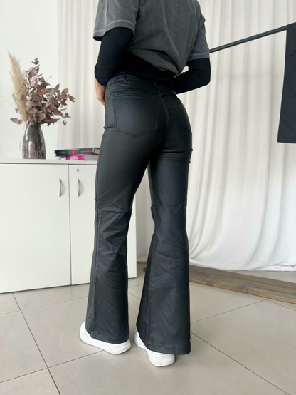 Pantalón De Cuero Feid - Efecto Push Up