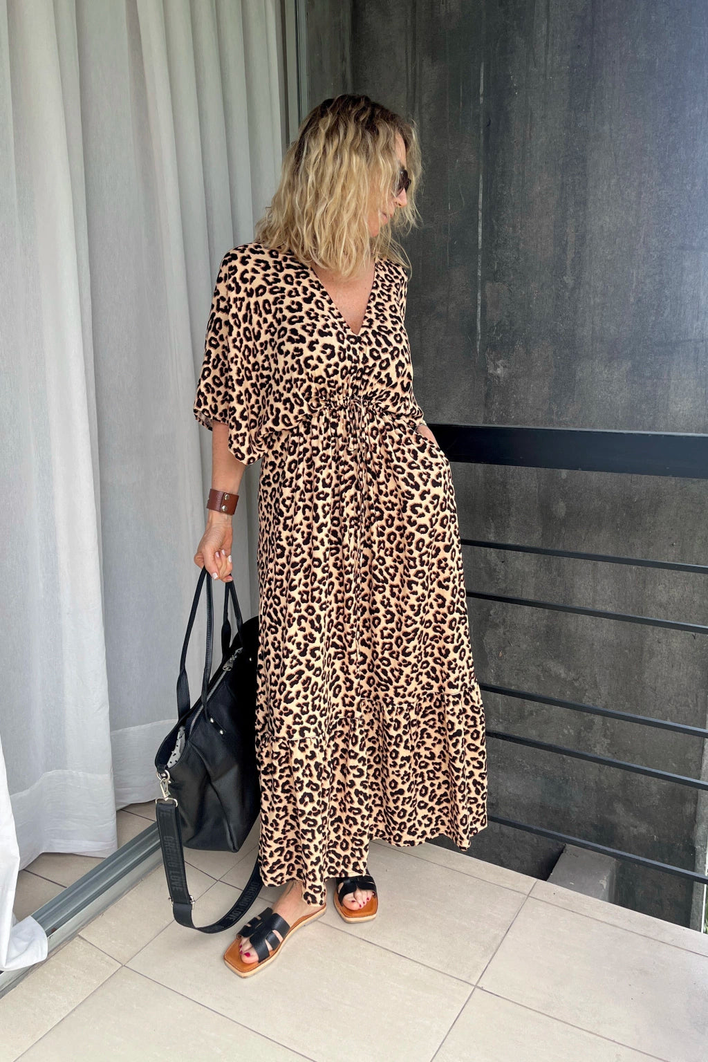 Vestido Animal Print de Media Manga – Liviano y Holgado